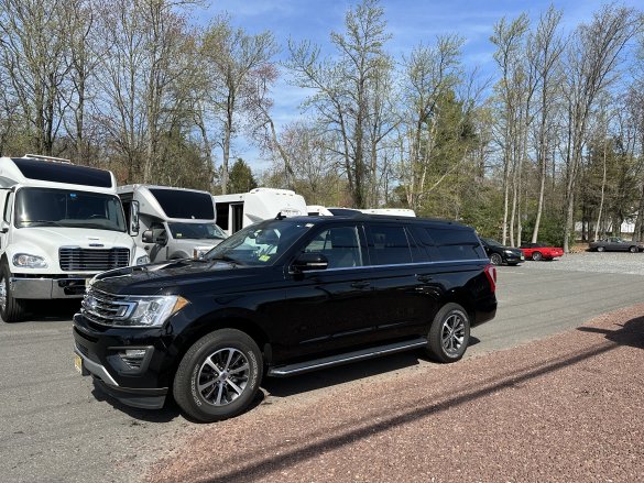 2018 Ford Expedition Livery SUV for Sale in Morganville, NJ - Photo 2
