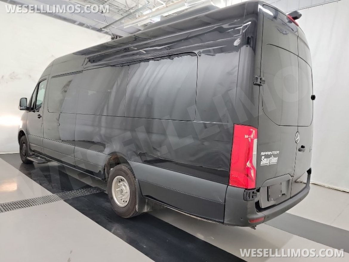 Photo of Executive Shuttle for sale: 2021 Mercedes-Benz SMARTLINER