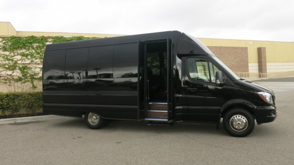 2015 Mercedes-Benz Maximus Shuttle Bus for Sale in Carson, CA - Photo 3