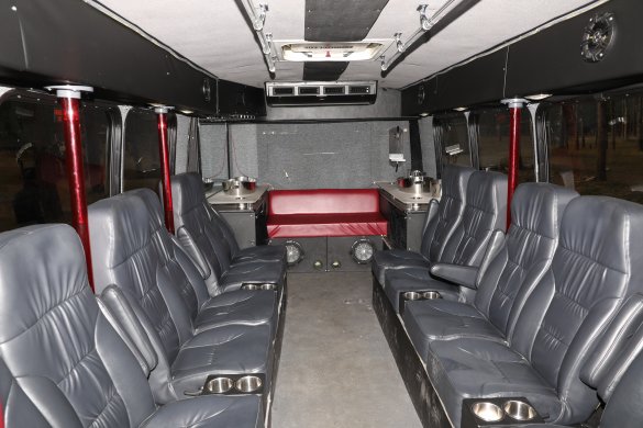 2009 Ford E450 Limo Bus for Sale in Sturgis, SD - Photo 2