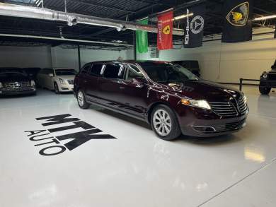2018 Lincoln MKT Limousine for Sale in Richmond, VA - Photo 2