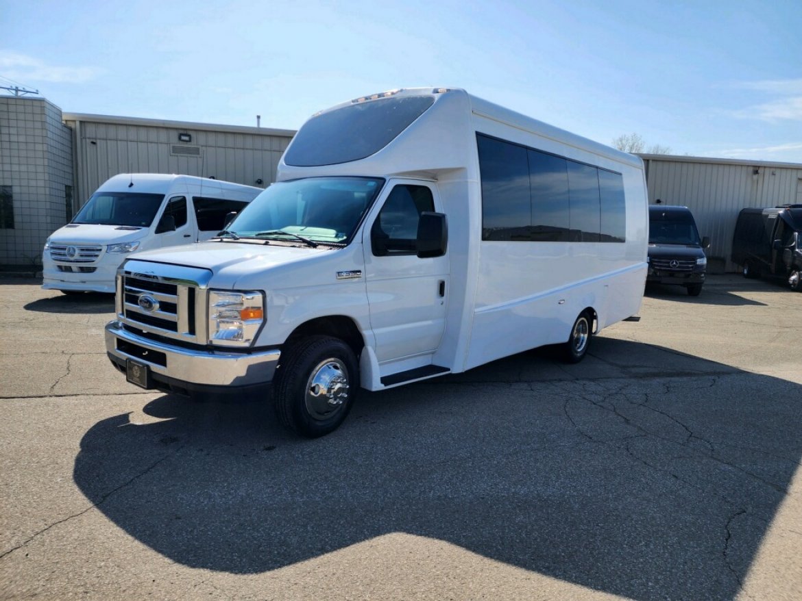 Shuttle Bus for Sale in Erie, PA - Photo 2