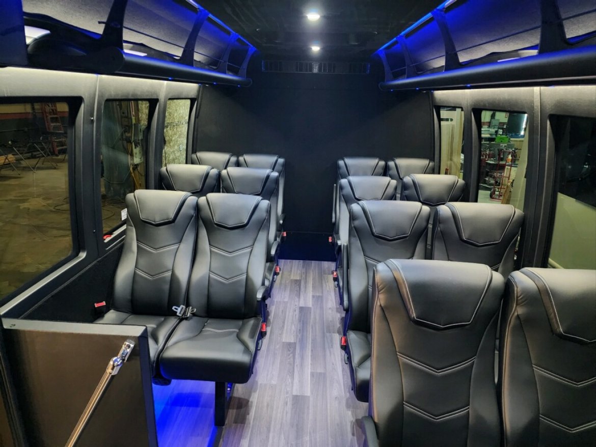 Shuttle Bus for Sale in Erie, PA - Photo 22