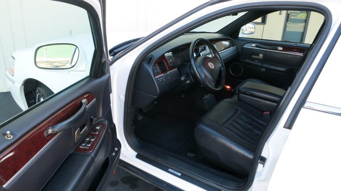 Photo of Limousine for sale: 2004 Lincoln Town Car by LCW