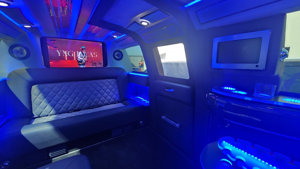 Limousine for Sale in Anaheim, CA - Photo 10