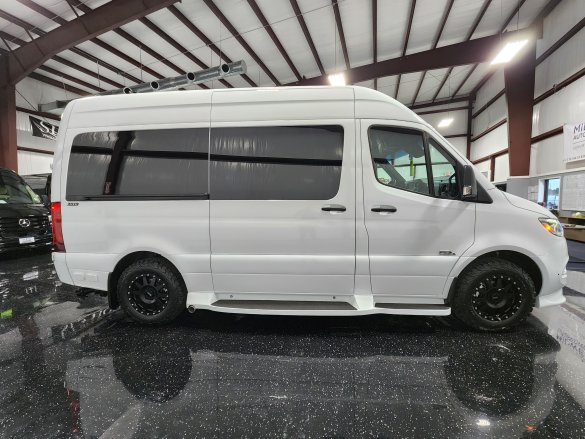 2023 Mercedes-Benz Luxe D4 144 Sprinter for Sale in Cypress, TX - Photo 2
