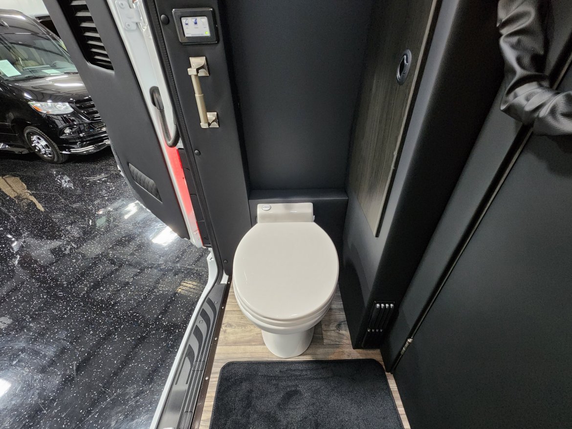Sprinter for Sale in Cypress, TX - Photo 9