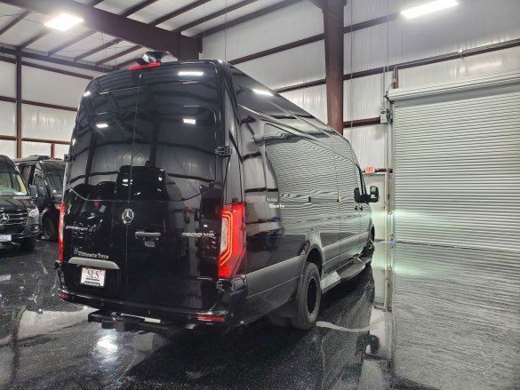 2023 Mercedes-Benz Sprinter 3500XD Business Class Club J Sprinter for Sale in Cypress, TX - Photo 3