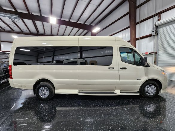 2023 Mercedes-Benz Sprinter 3500XD Luxe D6 Arched Partition Sprinter for Sale in Cypress, TX - Photo 2