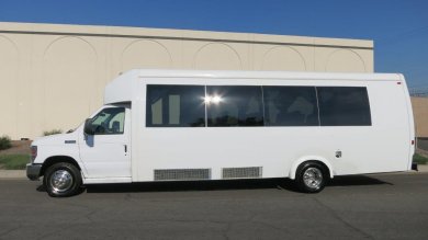 2013 Ford E-450 Shuttle Bus for Sale in Carson, California, US - Photo 4
