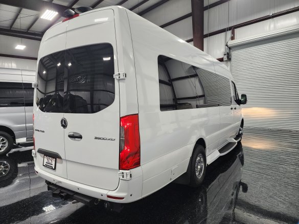 2021 Mercedes-Benz Sprinter 3500XD Ultimate Traveller Sprinter for Sale in Cypress, TX - Photo 3