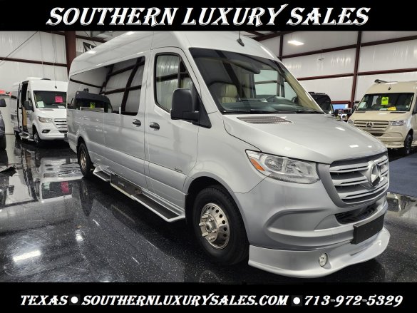 2019 Mercedes-Benz Sprinter 3500 Daycruiser D6 UVL Sprinter for Sale in Cypress, TX - Main Photo