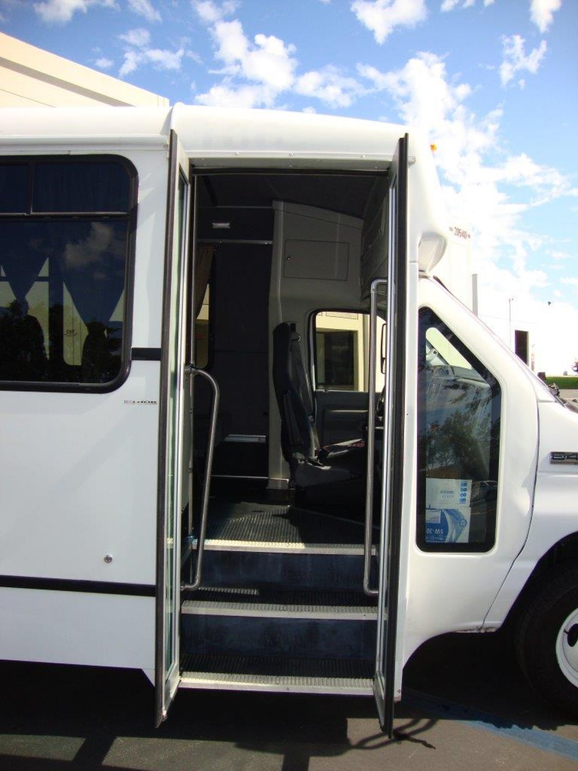 Used 2013 Ford E-450 for sale in Carson, CA #WS-10635 | We Sell Limos