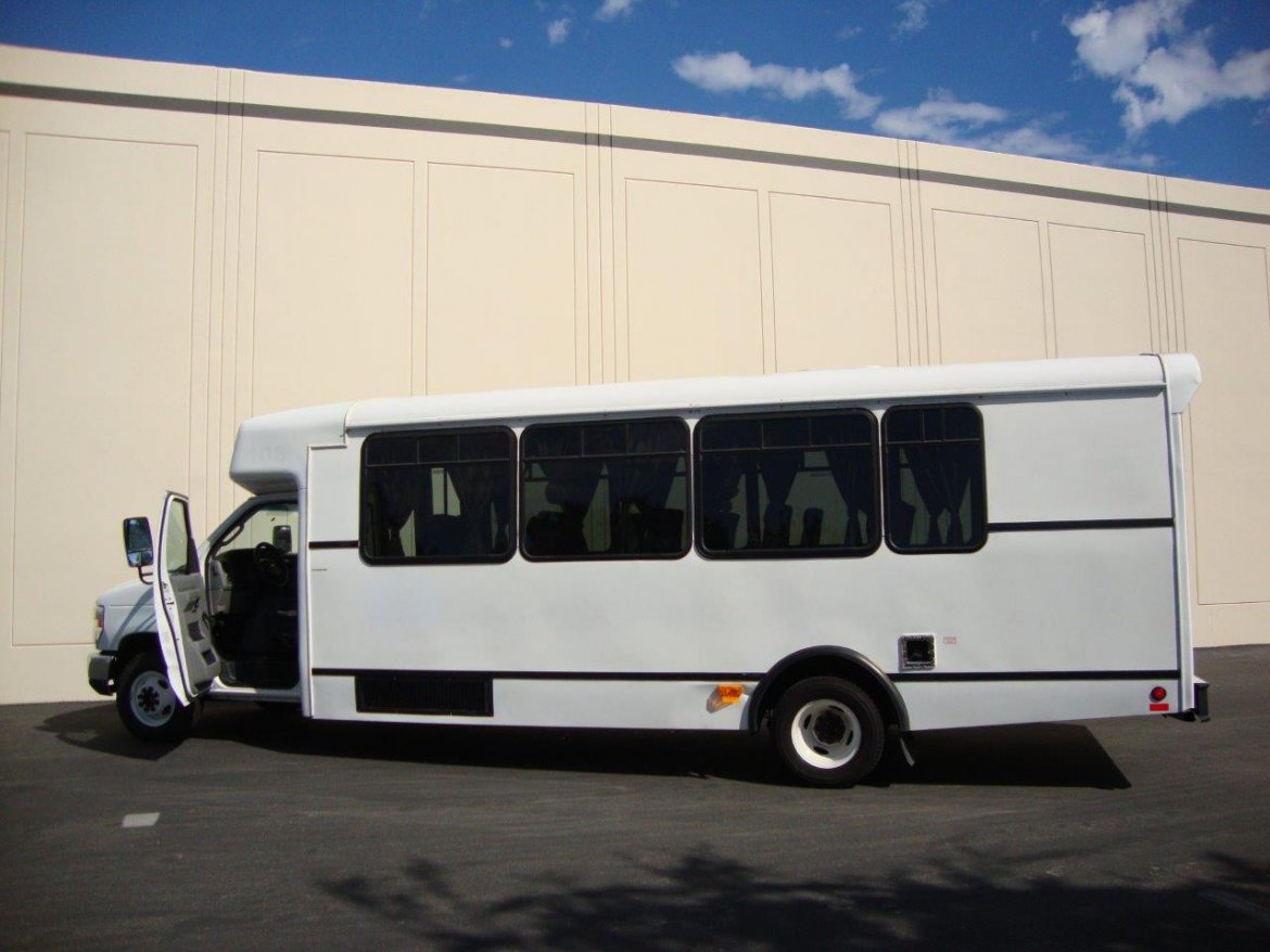 Photo of Shuttle Bus for sale: 2013 Ford E-450 by Champion