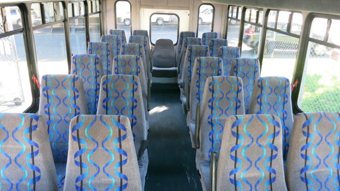 Photo of Shuttle Bus for sale: 2010 Ford E-450 by Starcraft