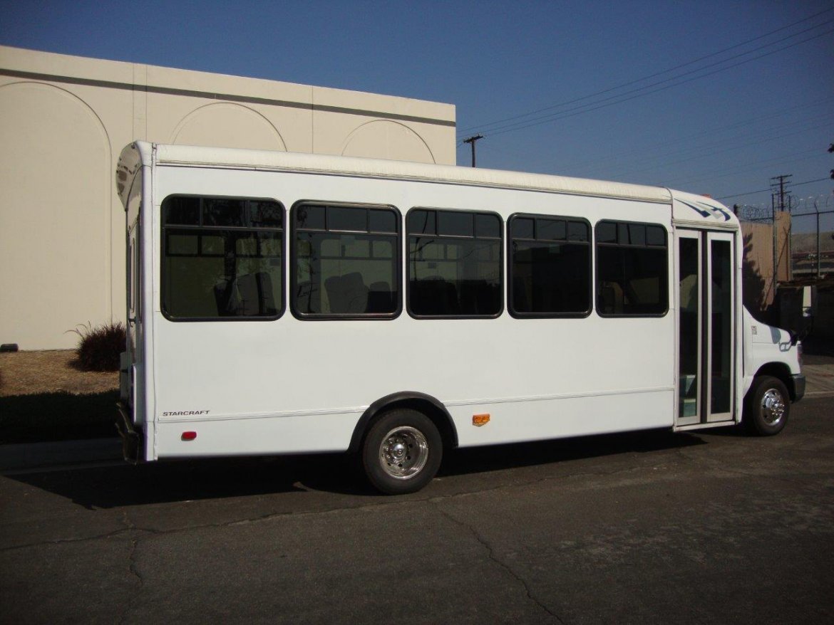 Photo of Shuttle Bus for sale: 2010 Ford E-450 by Starcraft
