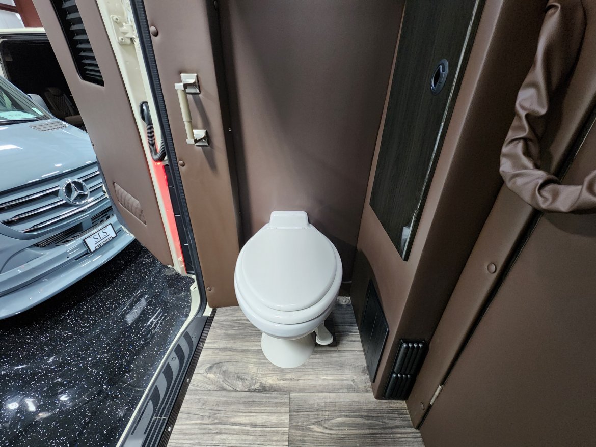 Sprinter for Sale in Houston, TX - Photo 11