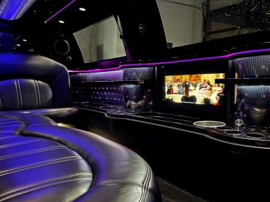 2015 Lincoln MKT Limousine for Sale in Richmond, Virginia, US - Photo 3