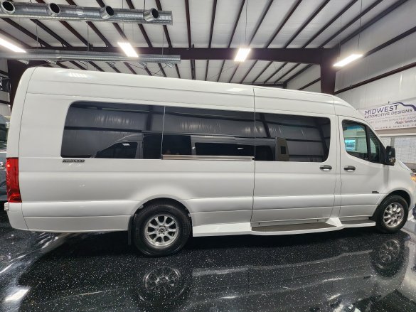 2019 Mercedes-Benz Sprinter 3500 SS Business Class Bench Sprinter for Sale in Houston, TX - Photo 2
