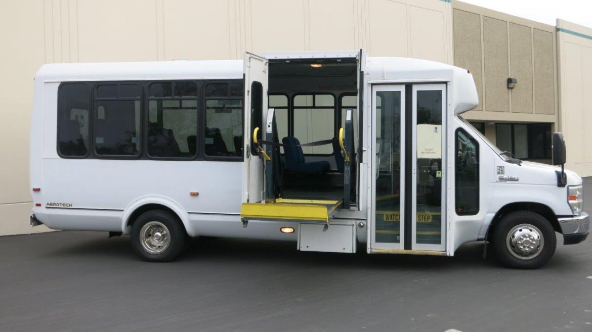 Photo of Shuttle Bus for sale: 2009 Ford E-450 by El Dorado