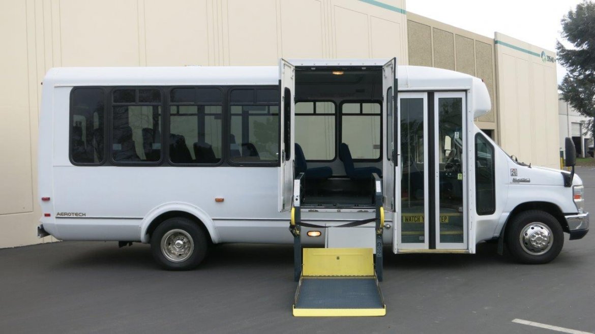 Photo of Shuttle Bus for sale: 2009 Ford E-450 by El Dorado