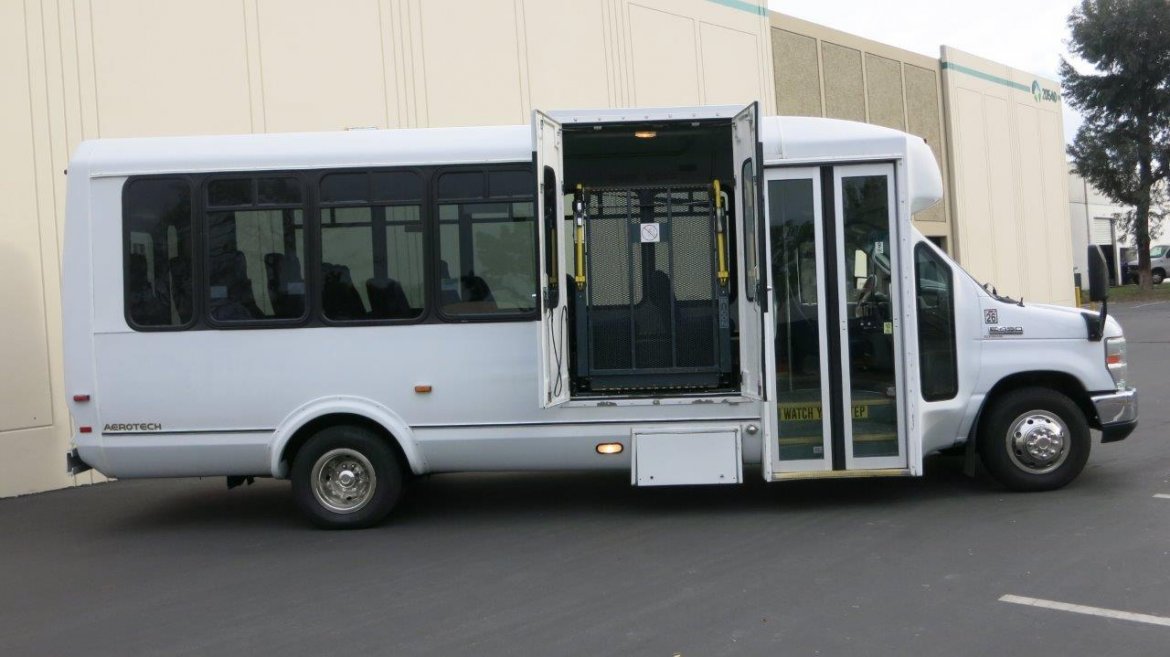 Photo of Shuttle Bus for sale: 2009 Ford E-450 by El Dorado