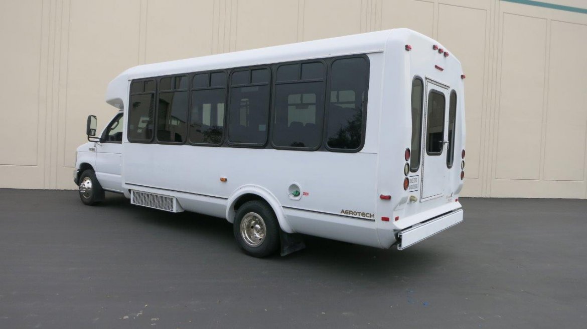 Photo of Shuttle Bus for sale: 2009 Ford E-450 by El Dorado