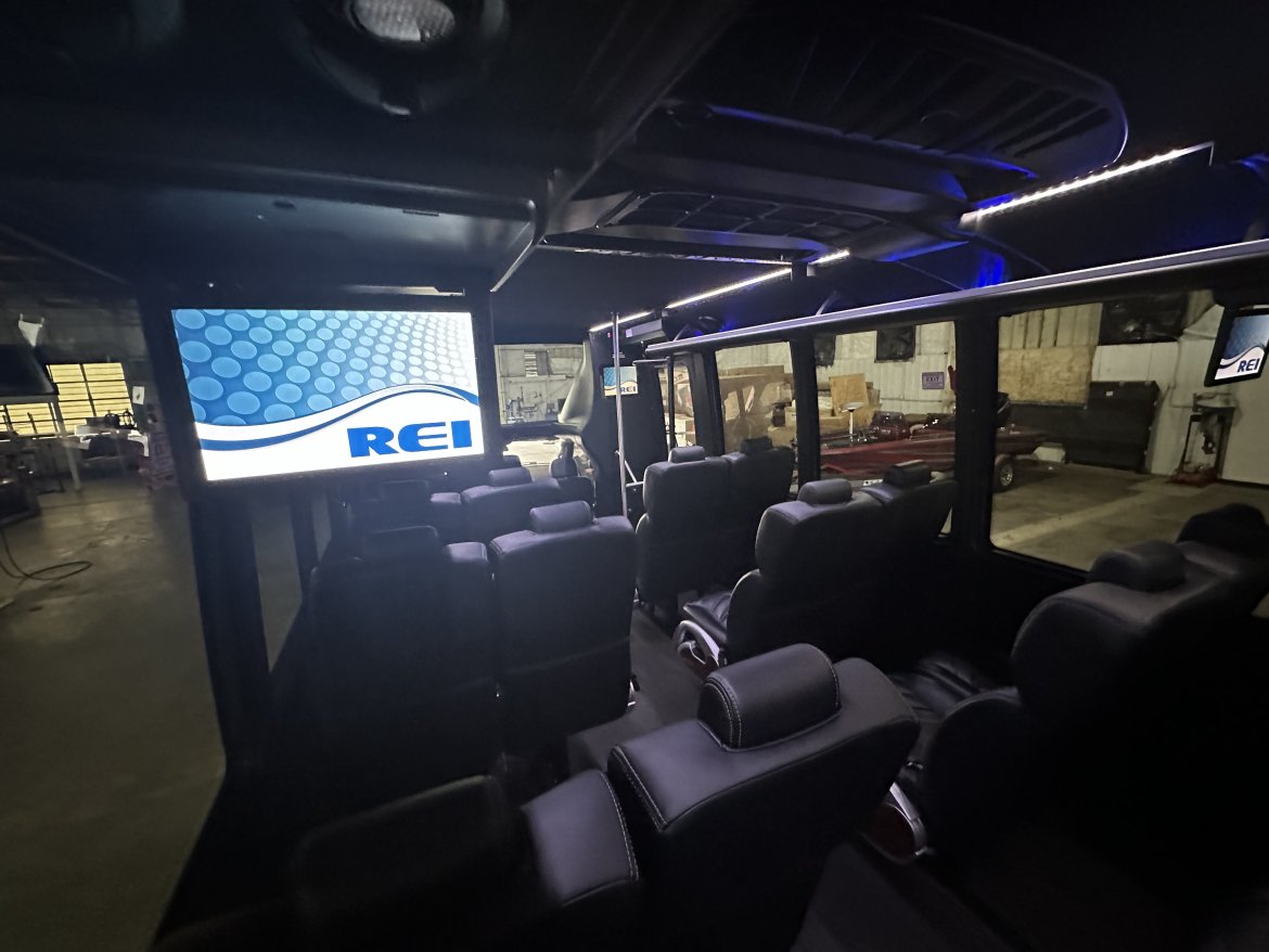 Shuttle Bus for Sale in Springfield, MO - Photo 21
