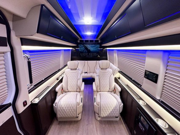 2022 Mercedes-Benz 3500 Sprinter Diplomat Sprinter for Sale in Carson, CA - Photo 3
