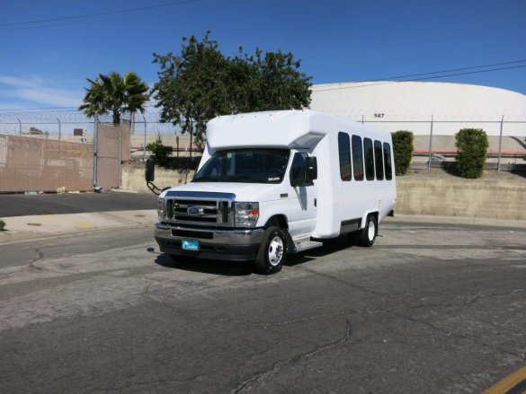 2023 Diamond Coach Ford E-450 ADA Shuttle Bus