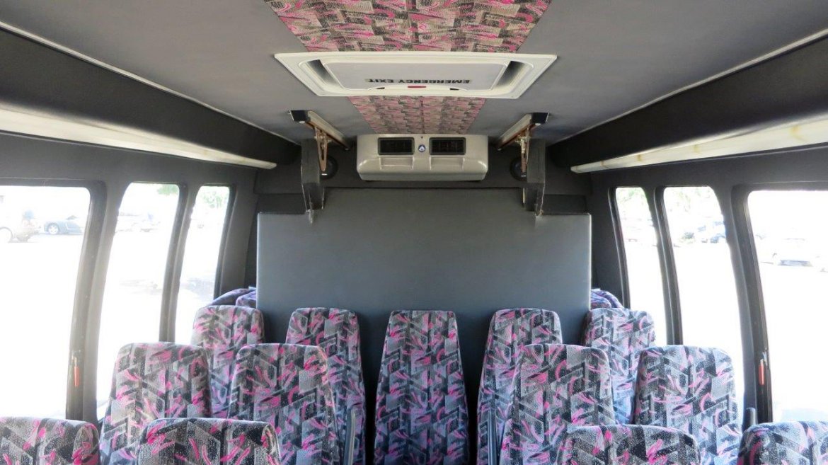 Photo of Shuttle Bus for sale: 2006 International PC015 by International