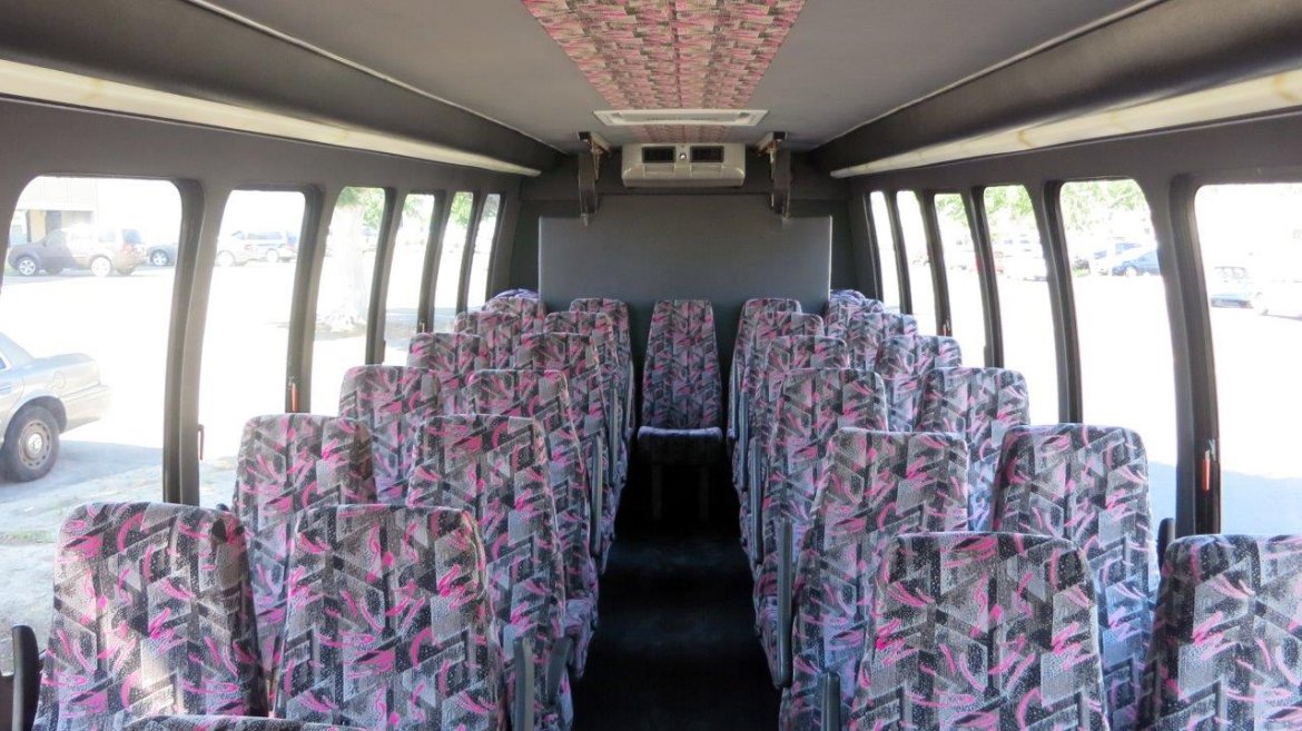 Photo of Shuttle Bus for sale: 2006 International PC015 by International