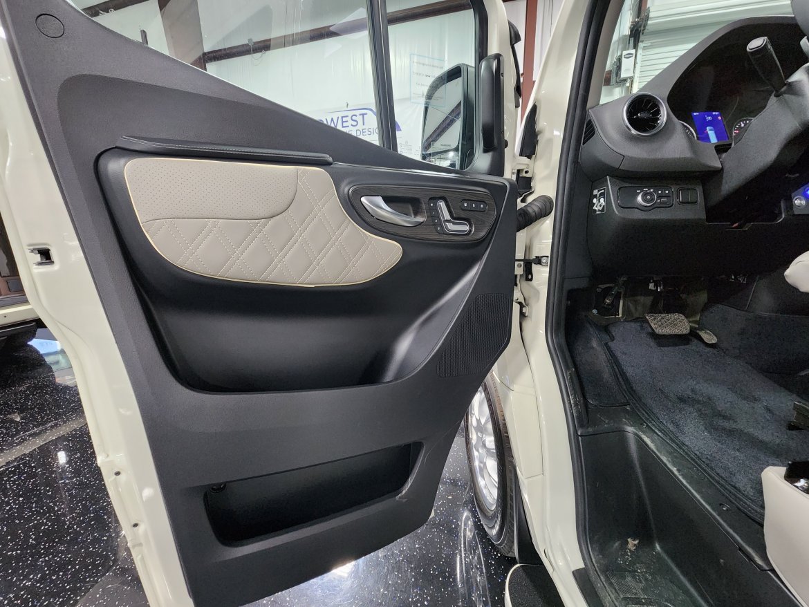 Sprinter for Sale in Houston, TX - Photo 17