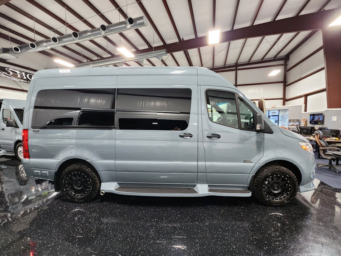 Sprinter for Sale in Houston, TX - Photo 2