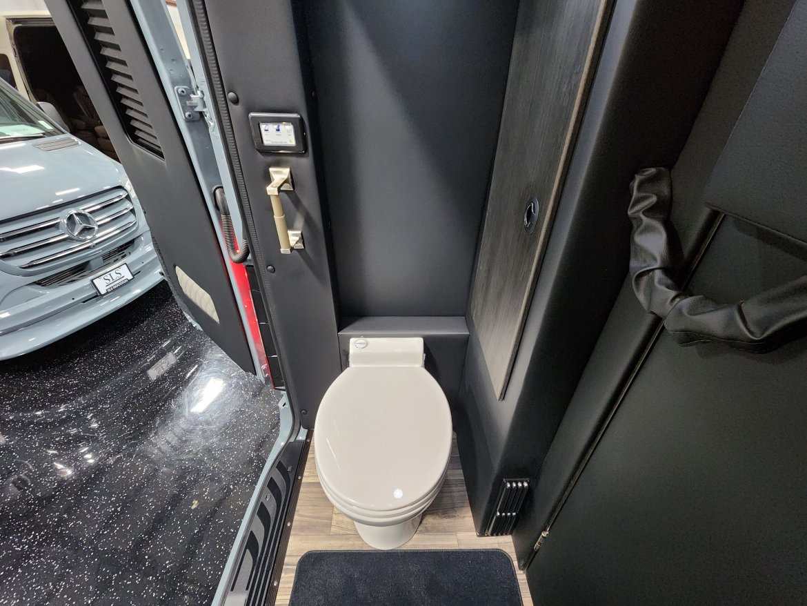 Sprinter for Sale in Houston, TX - Photo 8