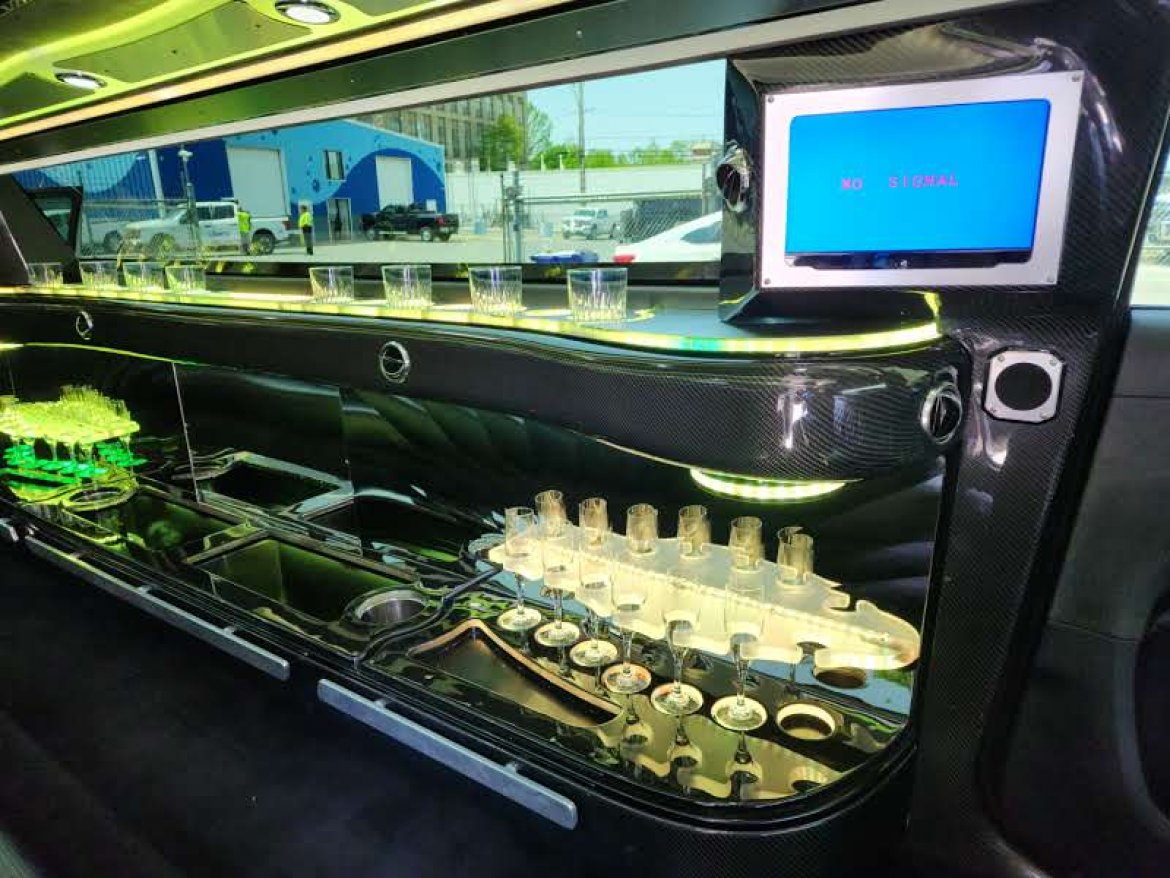 Limousine for Sale in Fall River, MA - Photo 14