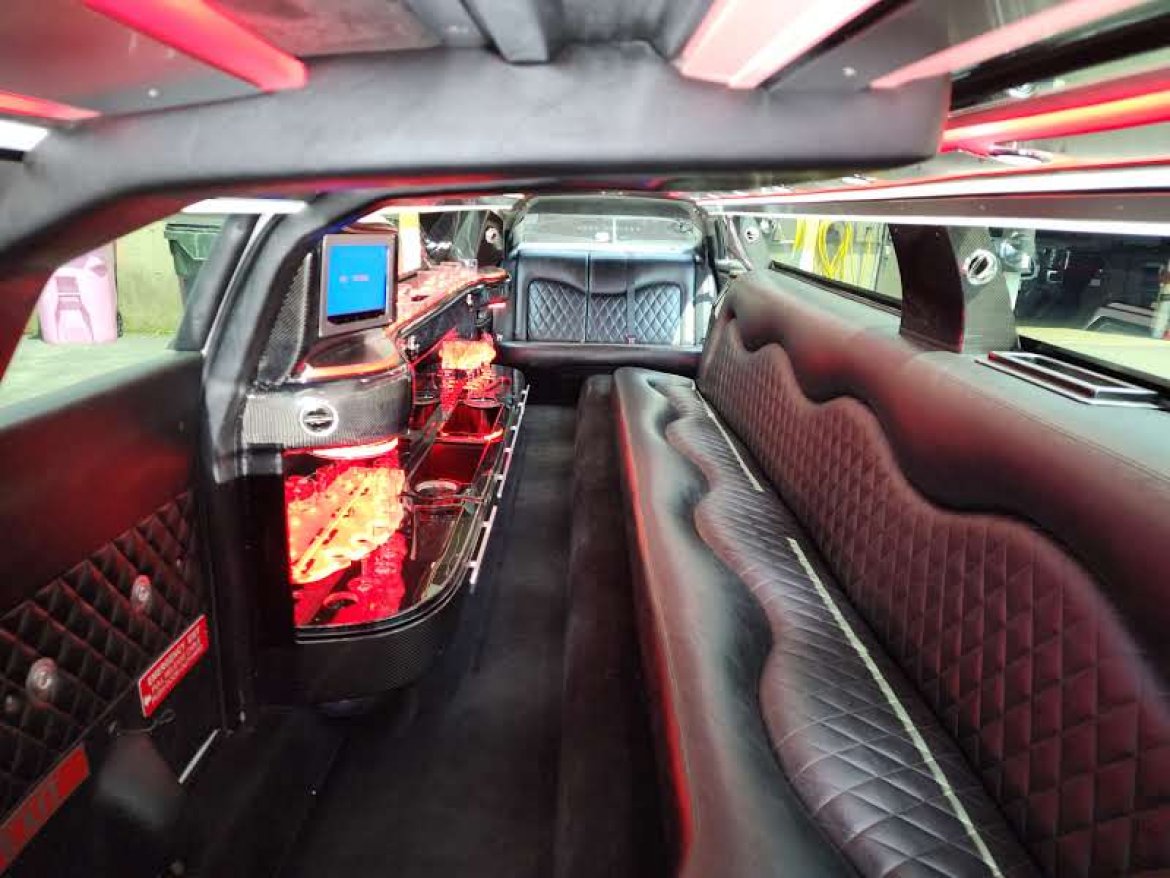 Limousine for Sale in Fall River, MA - Photo 16