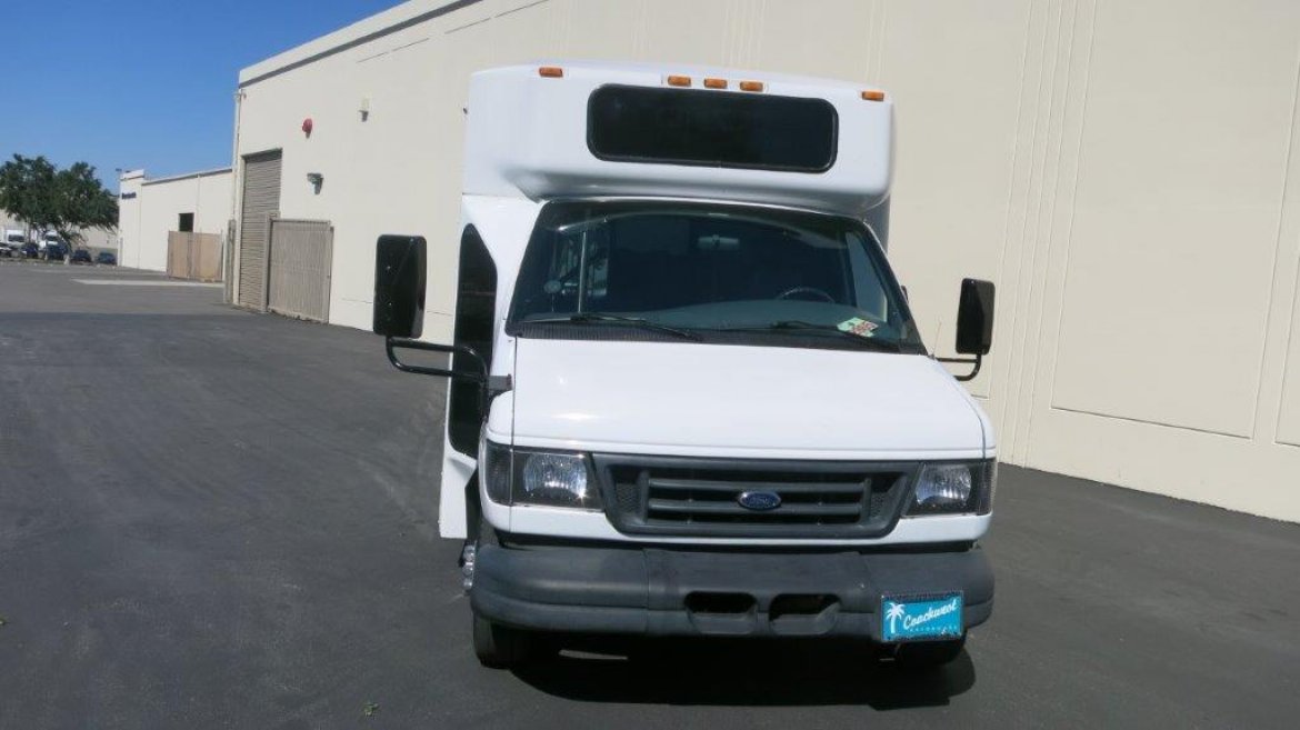 Photo of Limo Bus for sale: 2005 Ford E-450 by El Dorado