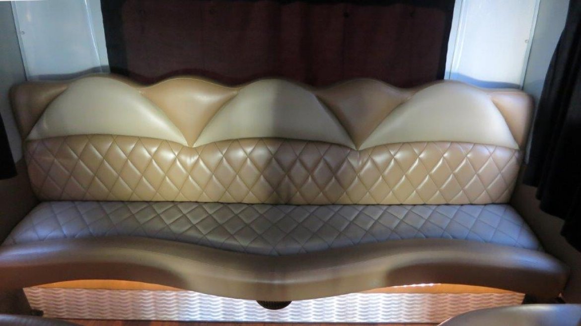 Photo of Limo Bus for sale: 2005 Ford E-450 by El Dorado