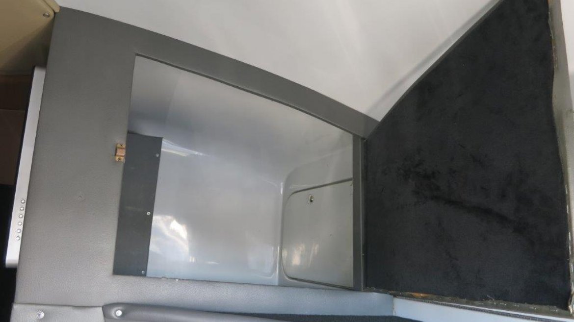 Photo of Limo Bus for sale: 2005 Ford E-450 by El Dorado