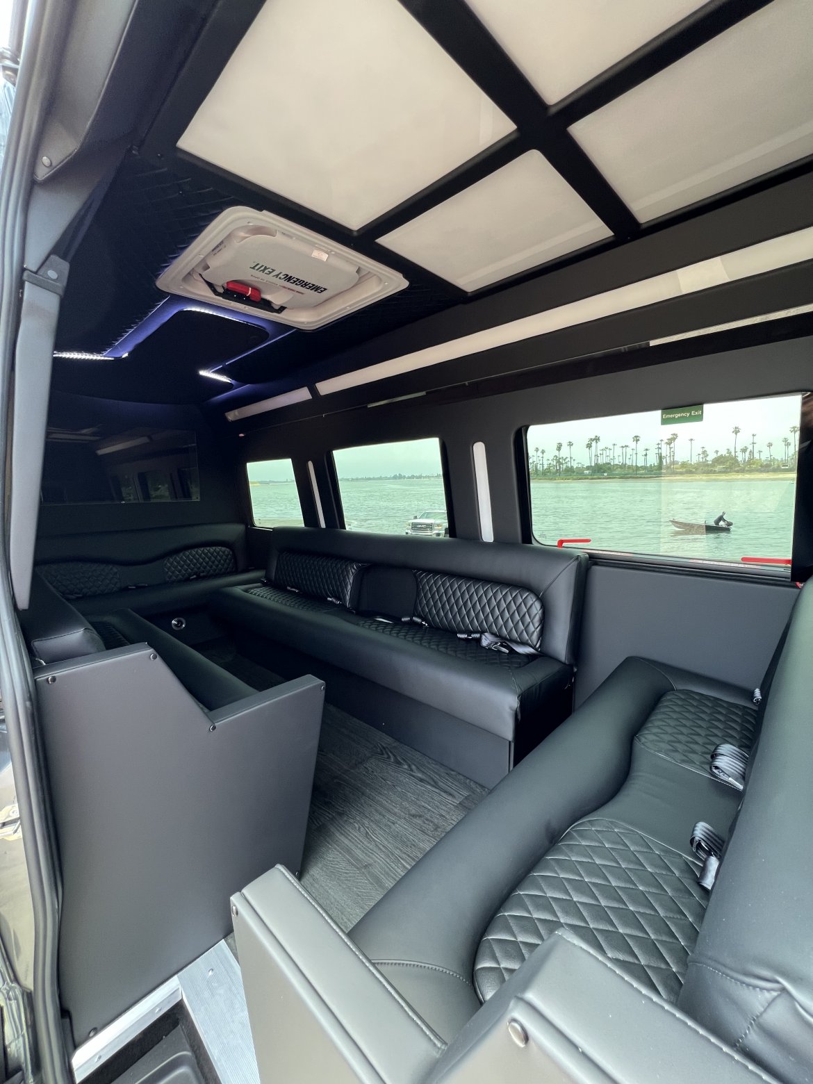 2022 Mercedes-Benz Sprinter Limo Bus - Photo 3