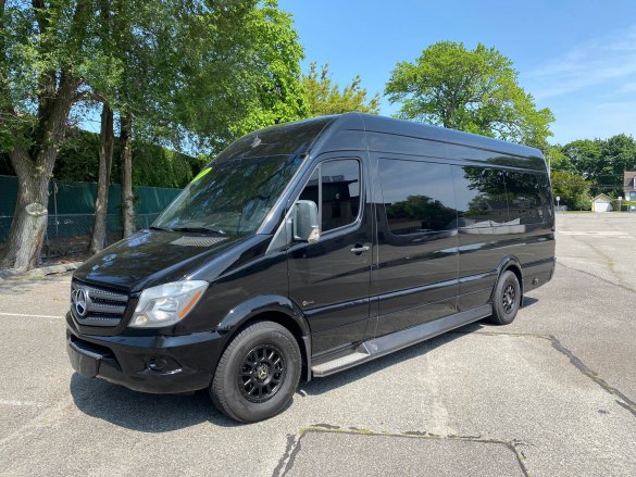 2018 Mercedes-Benz Sprinter Sprinter for Sale in Baldwin, NY - Photo 3