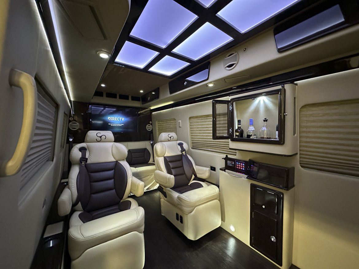 Sprinter for Sale in San Antonio, TX - Photo 5
