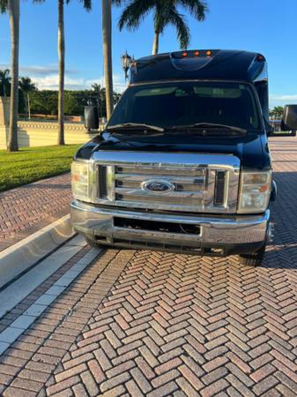2012 N/A Ford E350 Limo Bus - Photo 3