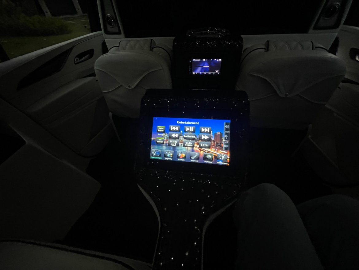 CEO SUV Mobile Office for Sale in Ontario, CA - Photo 11