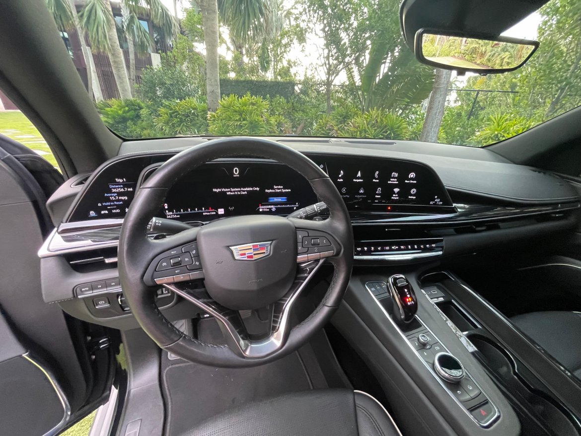 CEO SUV Mobile Office for Sale in Ontario, CA - Photo 4