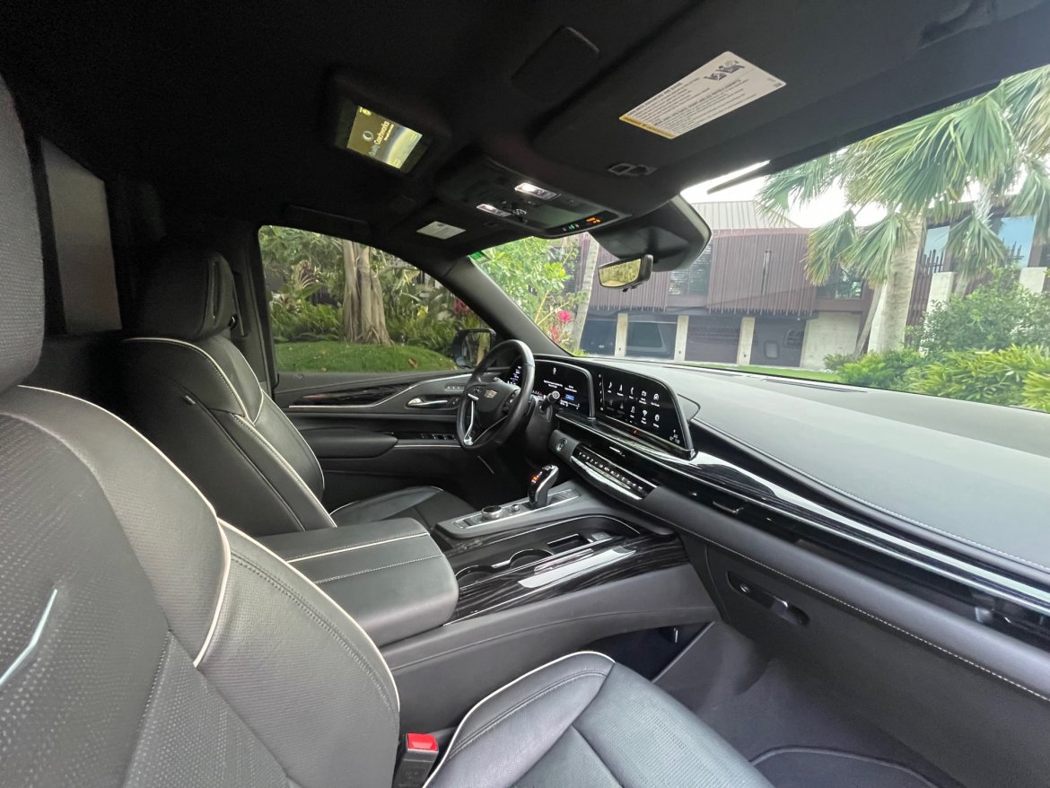 CEO SUV Mobile Office for Sale in Ontario, CA - Photo 6