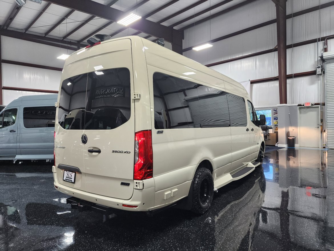 2023 Midwest Automotive Designs Mercedes-Benz Sprinter 3500 Luxe S4 Sprinter - Photo 3