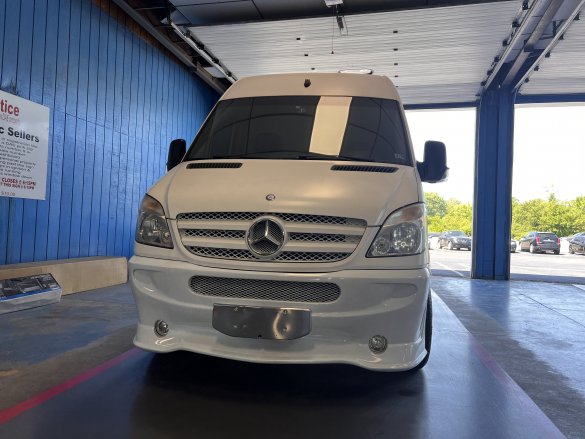 2013 Mercedes-Benz 2500 Sprinter for Sale in Felton, DE - Photo 2
