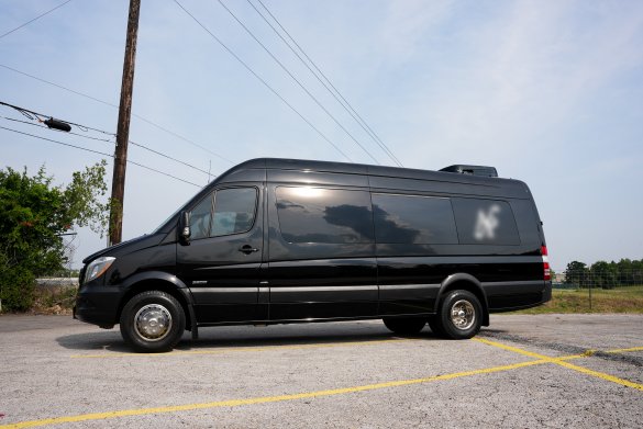 2015 Mercedes-Benz Sprinter 3500 Sprinter for Sale in Houston, TX - Photo 3